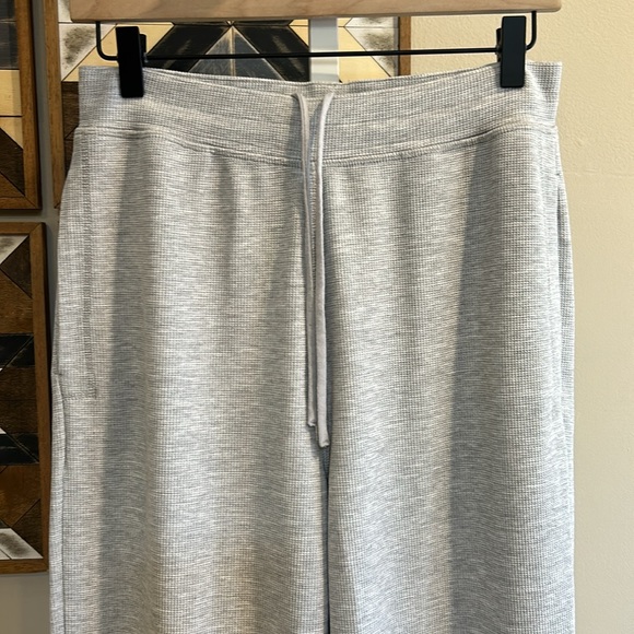 ALO Yoga Waffle Wide Leg Pant - Picture 2 of 6